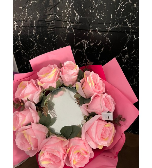 GÜL AYNALI PEMBE BUKET 
