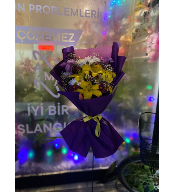 SARI LİLYUM BUKETİ